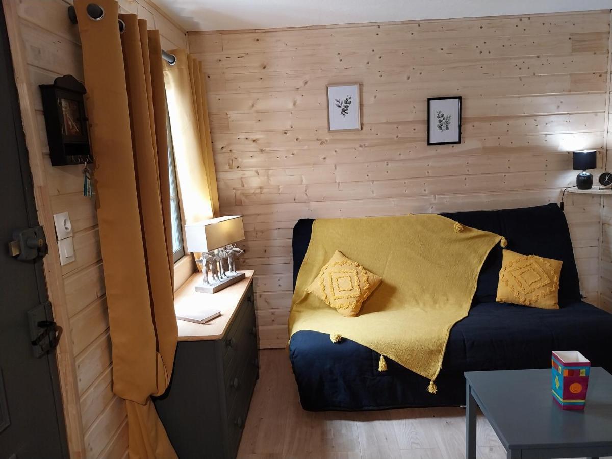 Petit Studio Dans La Prairie Saint-Auban  Exteriör bild