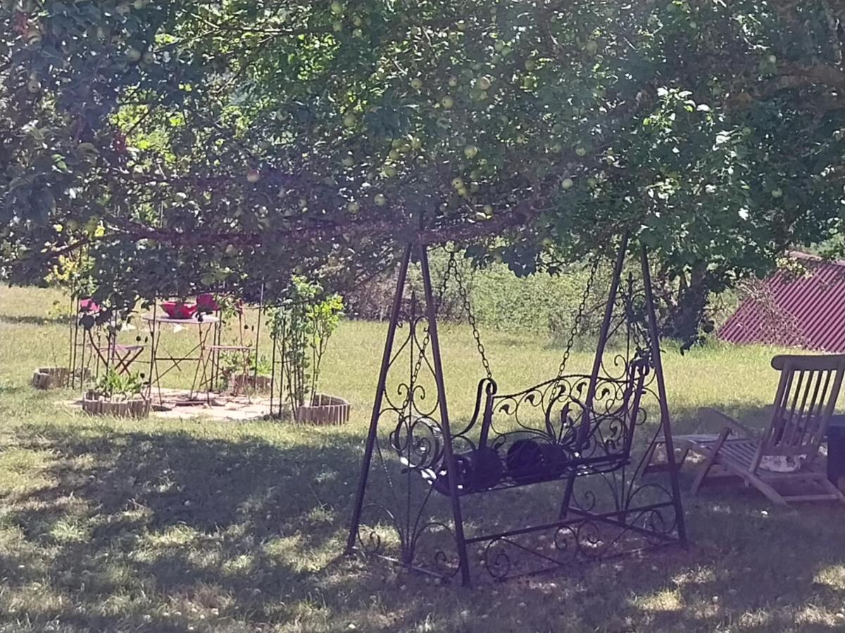 Petit Studio Dans La Prairie Saint-Auban  Exteriör bild