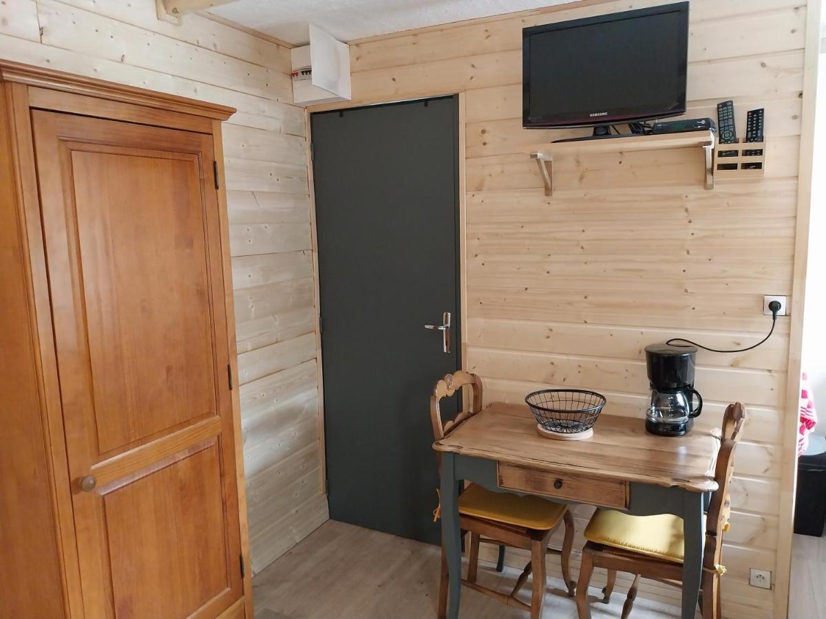 Petit Studio Dans La Prairie Saint-Auban  Exteriör bild